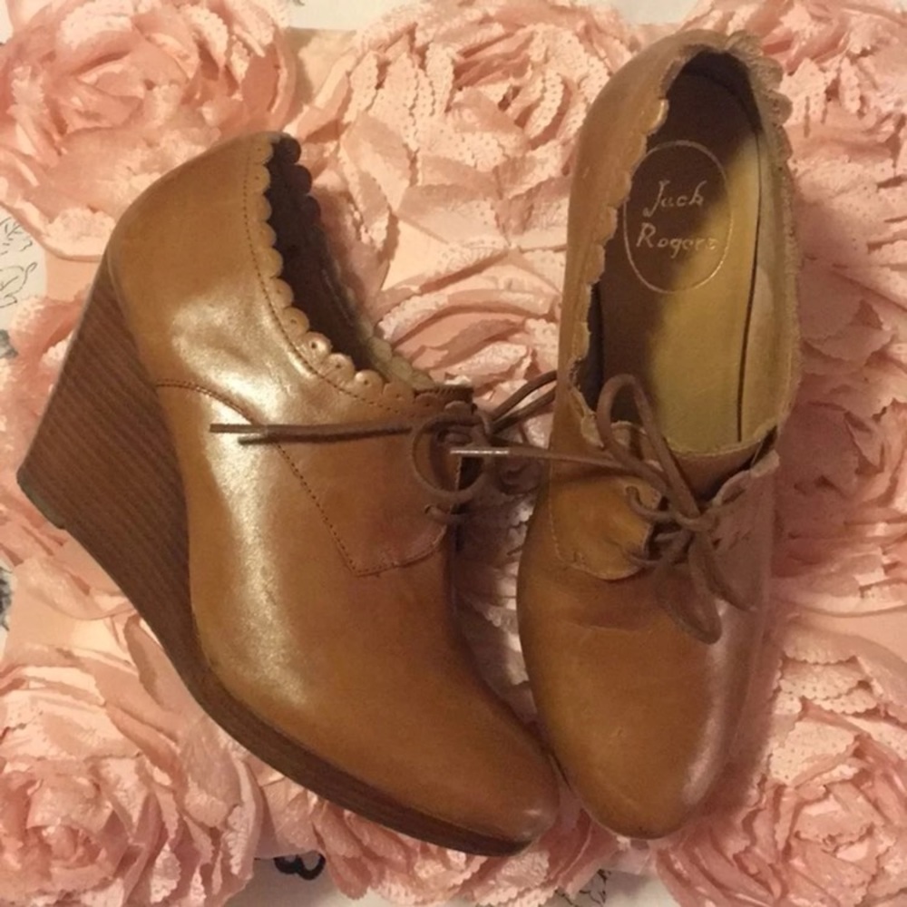 Jack Rogers Olivia